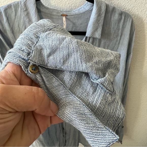 FREE PEOPLE Flowy Button Down Top - Picture 5 of 6